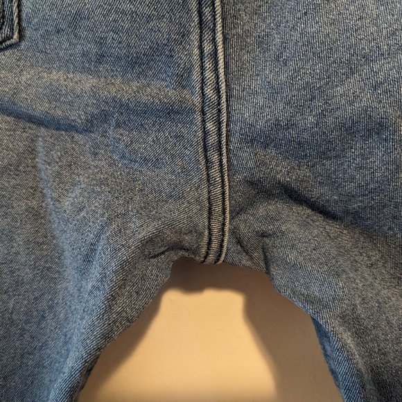 Good American Good Straight Split Pocket Jeans - Picture 11 of 16